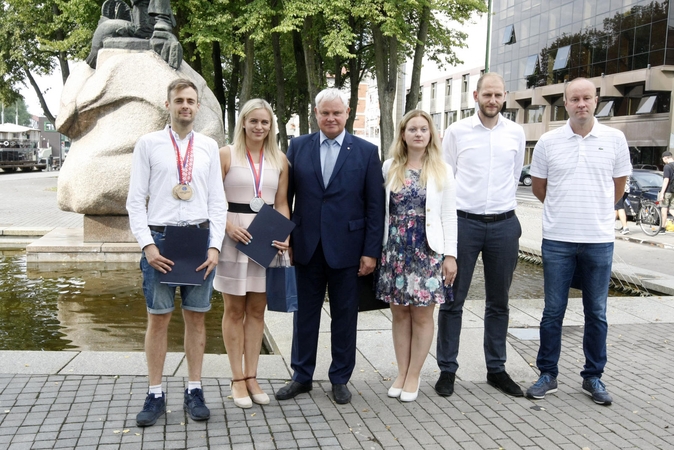 Mero padėka kurtiesiems badmintonininkams