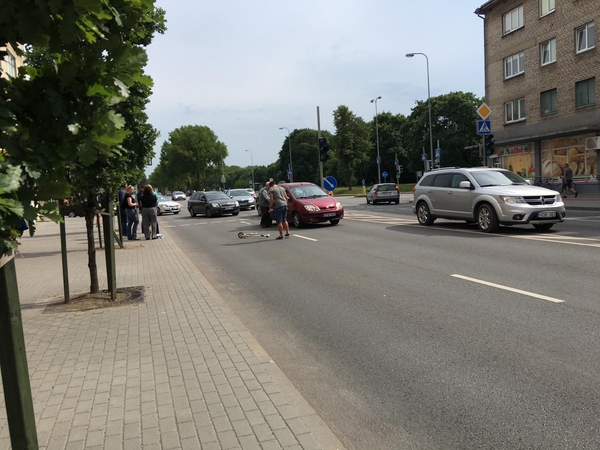 Sankryžoje partrenkė vaiką