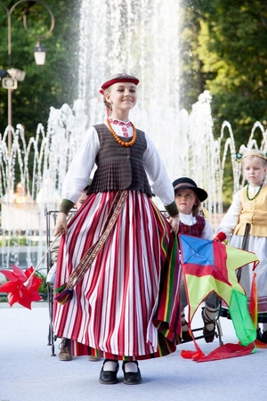 Vilniuje išrinkti dailiausi tautiniai kostiumai
