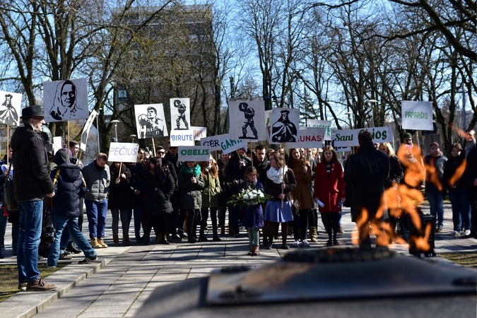 Ką karinėse pratybose veikė studentai?