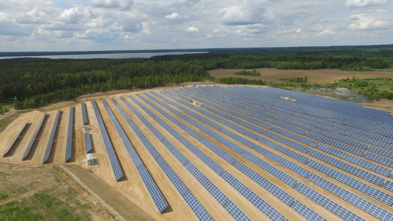 Lietuviai Baltarusijoje įrengė didžiausią regione saulės elektrinę