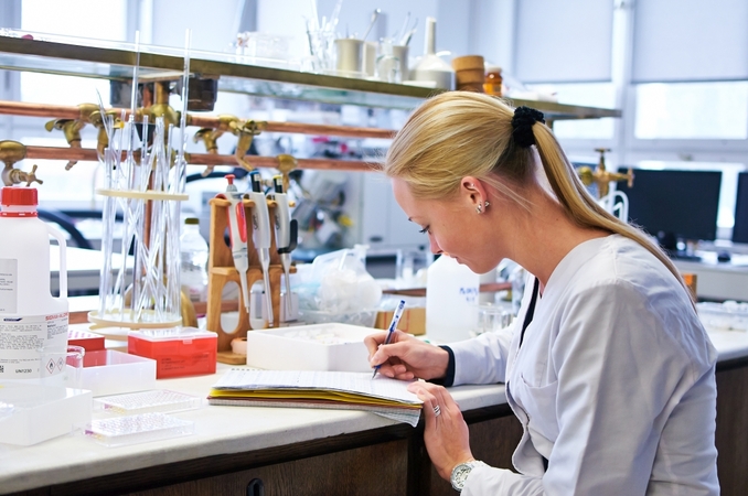 Universitetų dėmesys – vėžio diagnostikai ir magnetinių laukų poveikiui
