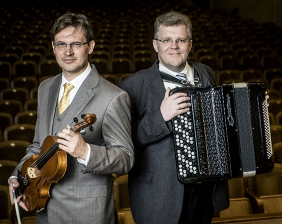 Gero ūpo koncerte – klasikos ir folkloro dvikova