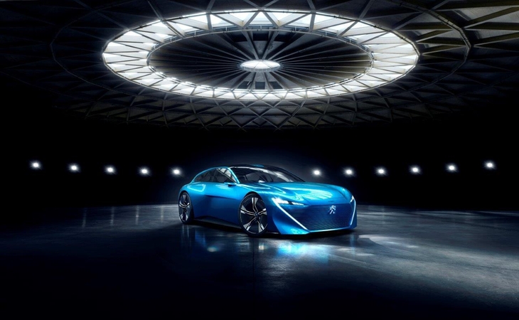 Naujasis „Peugeot Instinct Concept“ – tarp įprasto ir autonominio vairavimo