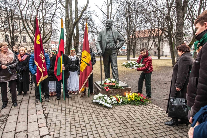 Prezidentas A. Stulginskis: gimęs toms pareigoms