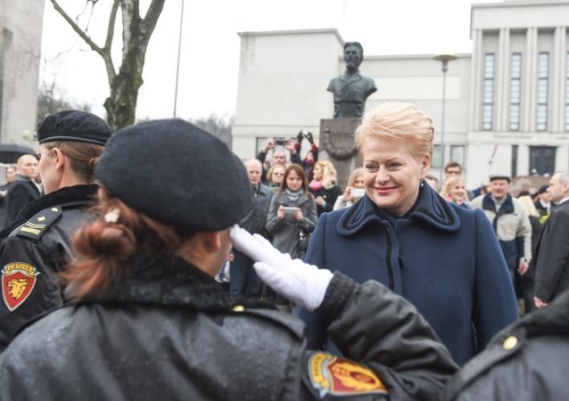 Prezidentė Kaune išgirdo kadetų priesaikas