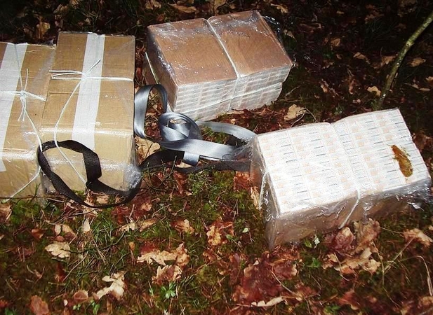 Kontrabandininkai nespėjo pasiimti iš Baltarusijos permesto cigarečių krovinio