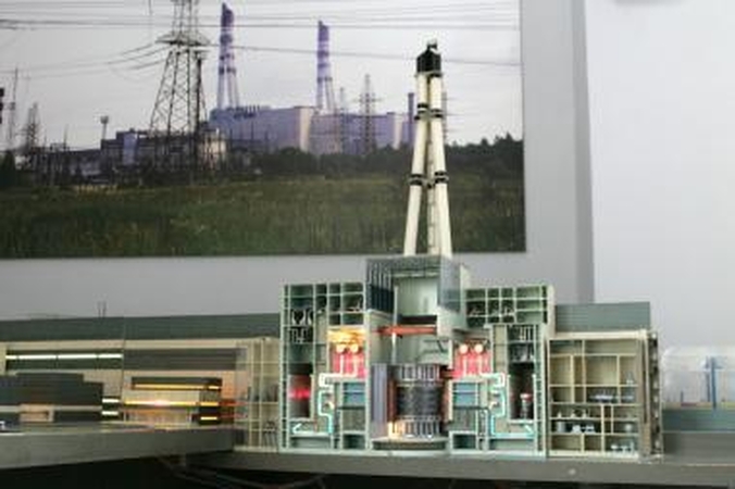 Prezidentė teigia tikinti būsimos atominės elektrinės projektu