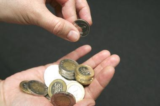 Ministerijos perkamoms teisininkų, finansininkų ir mokslininkų paslaugoms numato 16 mln. litų daugiau nei pernai 