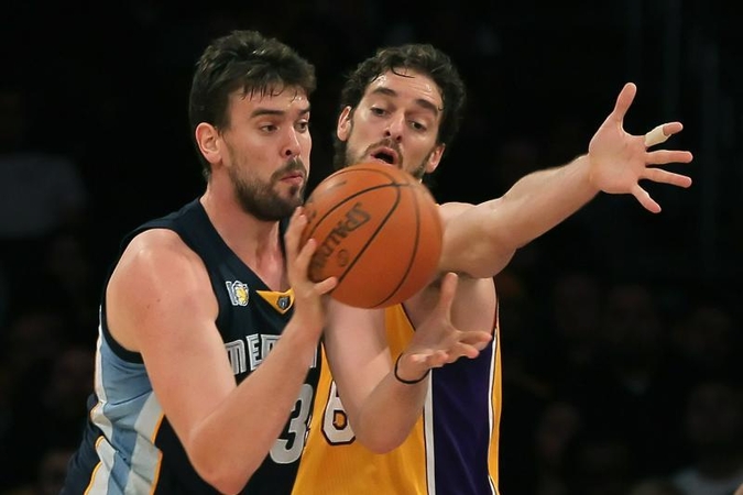 „Lakers“ pratęsė pralaimėjimų seriją, D. Howardas patyrė traumą