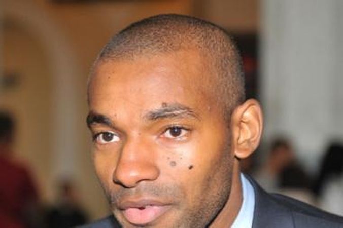 W.Deane‘as varžovus stebins dėjimais