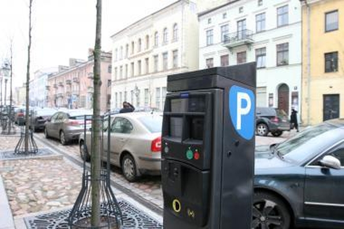 Rinkliava už automobilių statymą pajūryje ankstinama mėnesiu