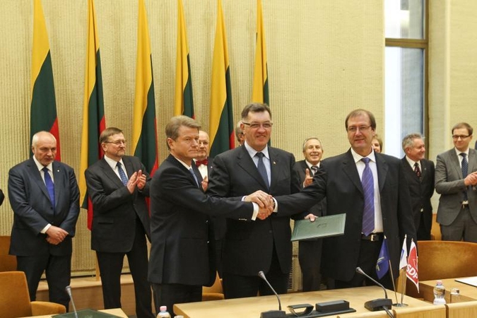 Sutarta: VRM – „tvarkiečiams“, Energetikos ministerija – „darbiečiams“