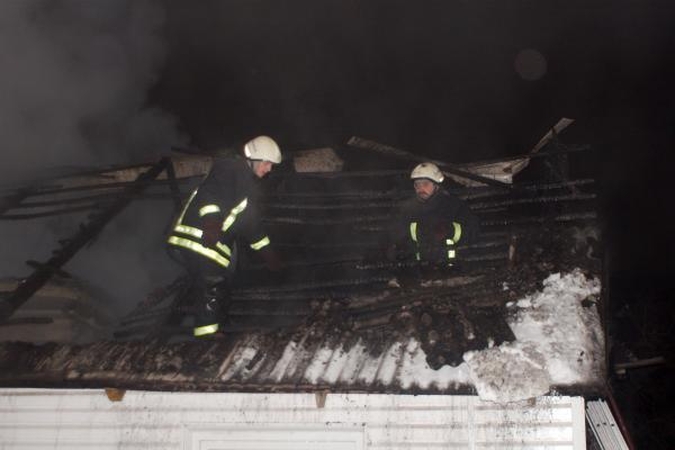 Dituvoje liepsnojo gyvenamasis namas