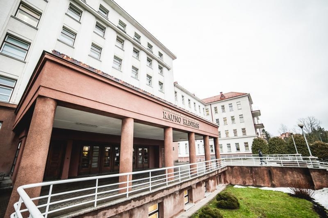 Po smūgio į veidą paauglys iš Prienų atsidūrė Kauno klinikose