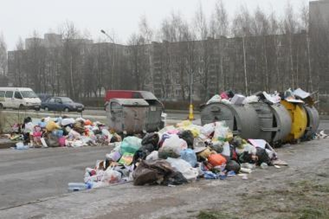 Kvadratiniams mokesčiams už atliekų tvarkymą - saulėlydis