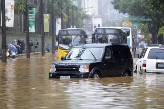 Rio de Žaneire liūtys nusinešė mažiausiai 95 žmonių gyvybes
