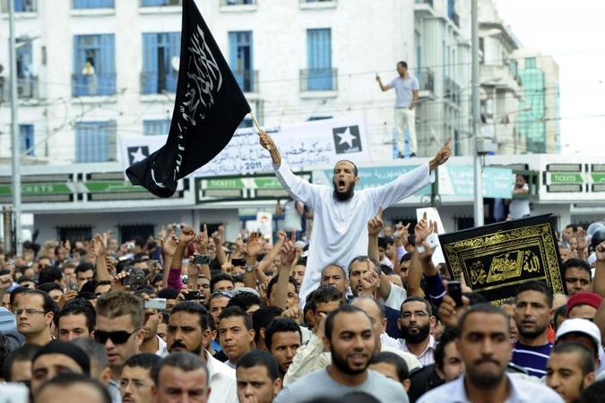 Tuniso islamistai skelbia per rinkimus gavę daugiausiai balsų