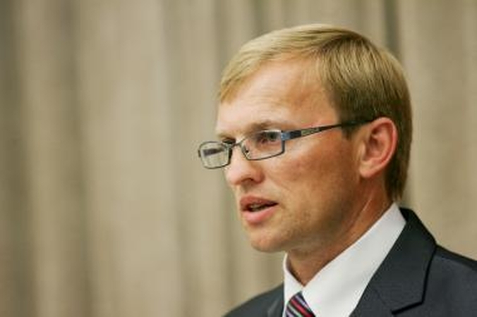 „Savaitės komentarai“ skaičiuos D.Grybauskaitės „kapojamas“ galvas