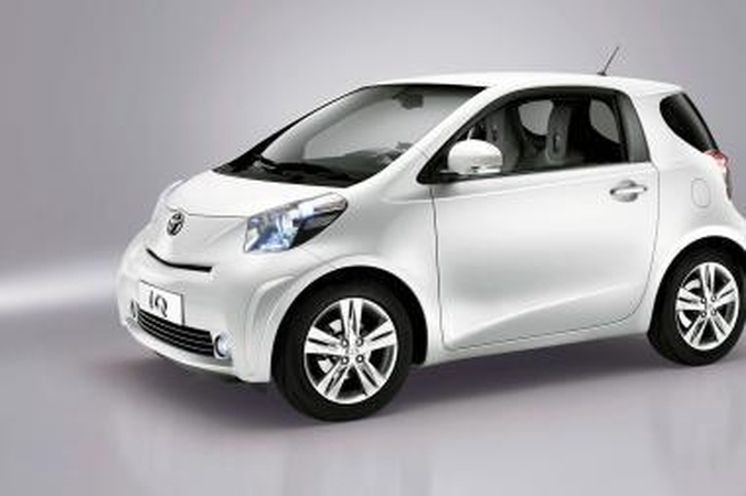 "Toyota iQ" konkuruos su "Smart"