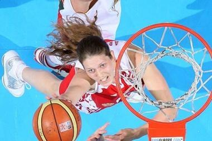 Europos moterų čempionato finale - Rusija ir Prancūzija 