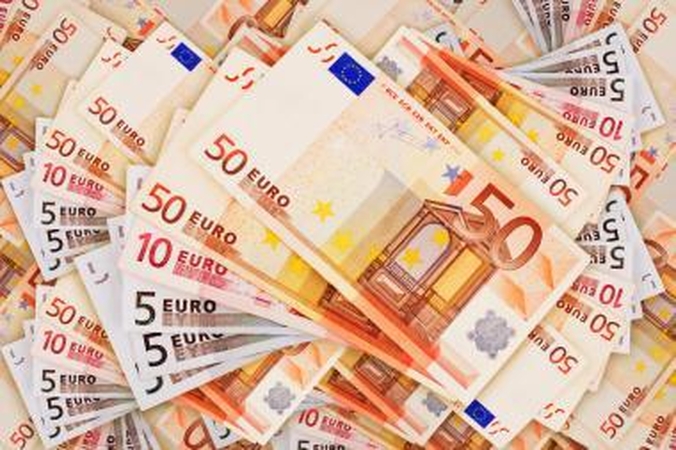 Portugalija pasiskolino rinkose 1 mlrd. eurų