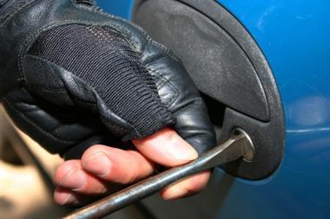 Šilutėje įkliuvo vagis iš automobilių