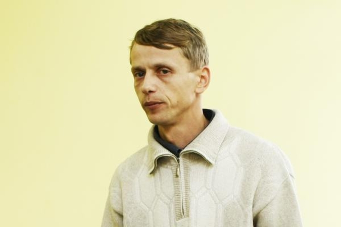 Savo vaiką apiplikęs dvasininkas surakintas teismo salėje