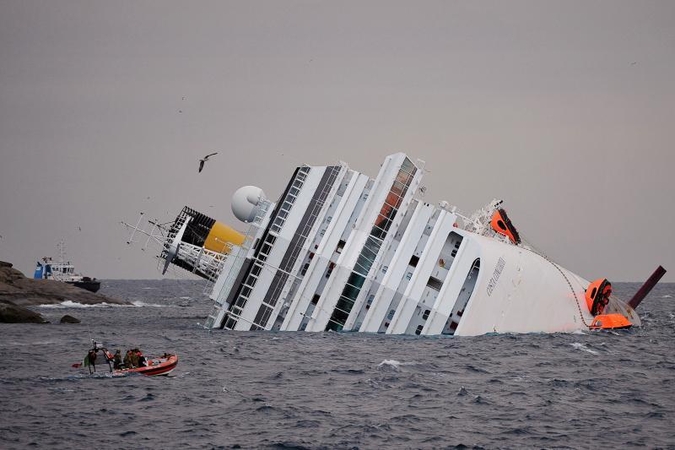 „Costa Concordia“ nelaimė atomazgos nesulaukė ir po metų