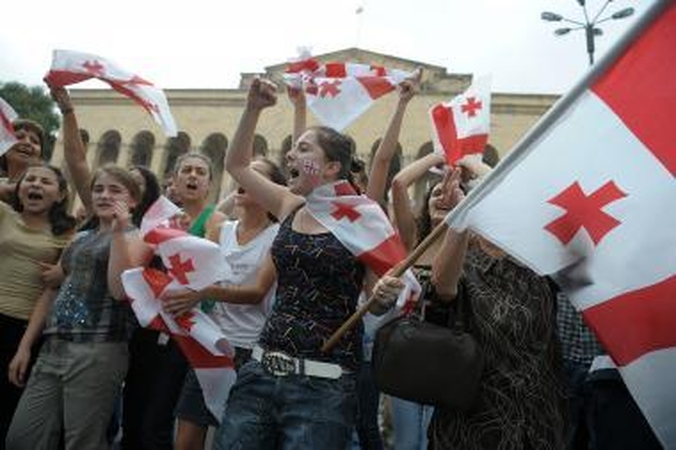 Gruzijoje vyksta masiniai protestai (papildyta)