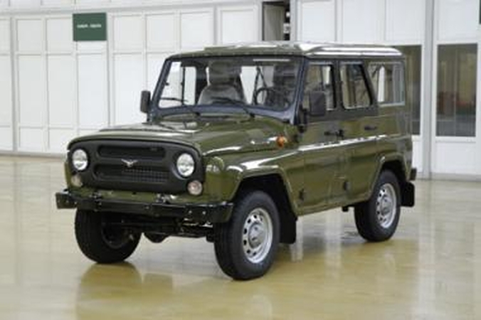 Atgimęs „UAZ–469“: pirmasis važiavimas