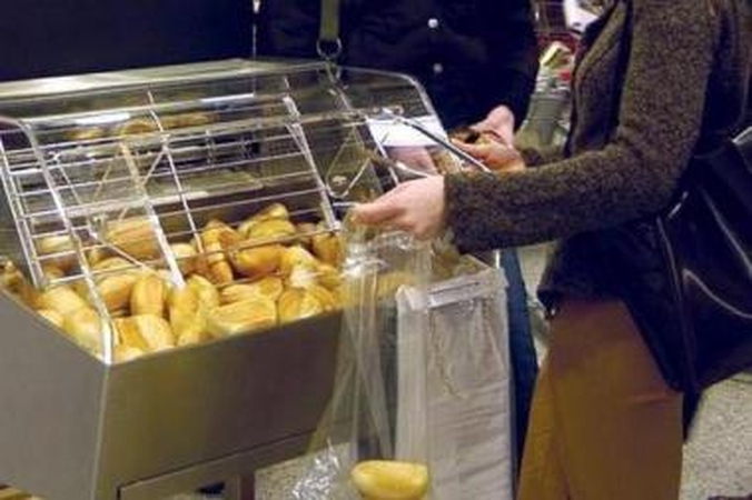 „Maxima“ parduotuvėse - savitarnos bandelių kepyklėlės