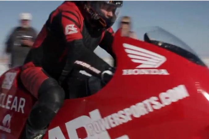 Koks yra sportinio motociklo greičio rekordas?