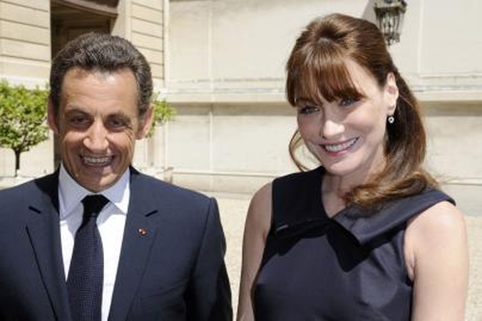 Irano spauda: prostitutė Carla Bruni nusipelnė mirties