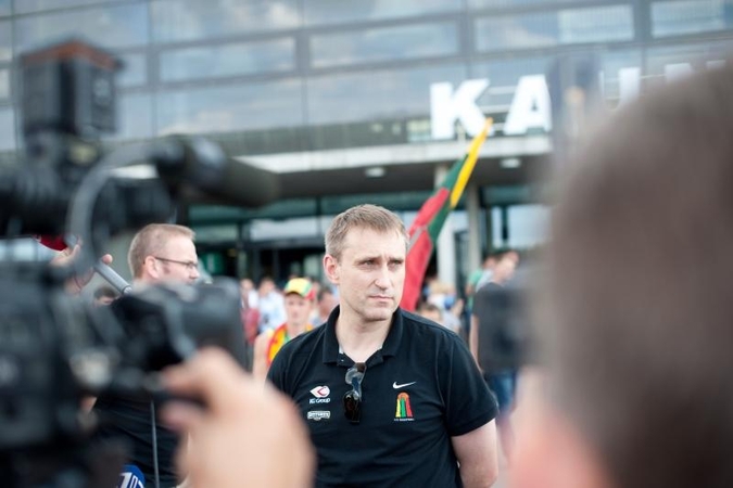 Į Lietuvą sugrįžęs K.Kemzūra: į ligotus kaltinimus nereaguosiu