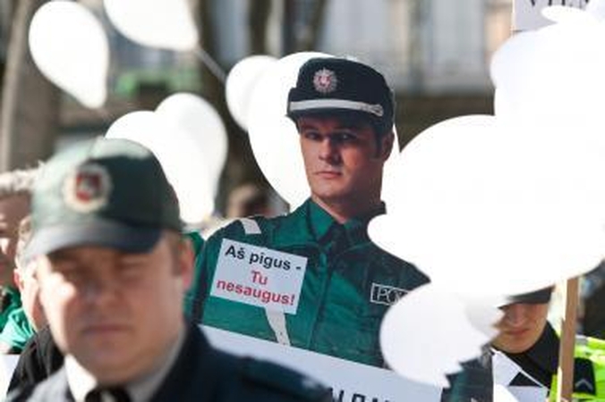 Pareigūnai mitinge prie Vyriausybės nedalyvaus