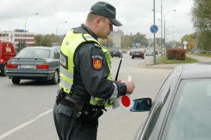 Prasidėjo akcija „Pastebėk gerą policininką“