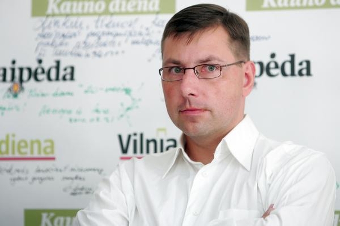 G.Steponavičius: brandos egzaminai šiemet paankstinti, kad sesija būtų ne tokia intensyvi