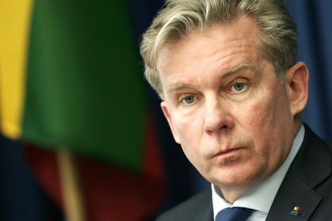Kuo politikos realybė skiriasi nuo prasimanymų?
