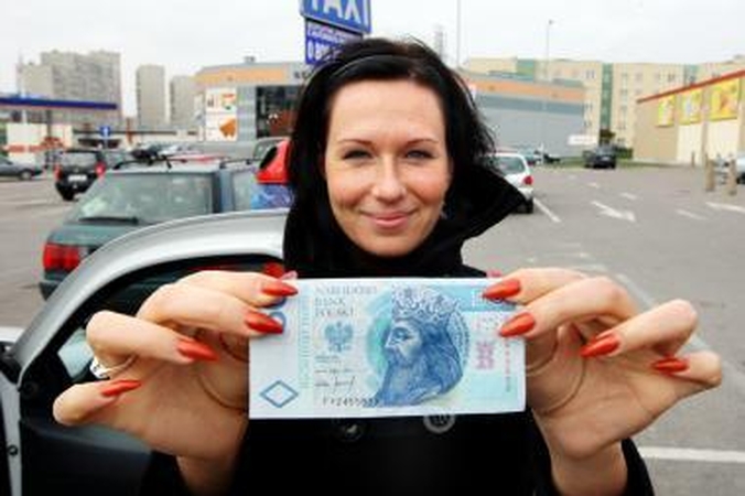 Lenkija - vienintelė Europoje pernai išvengė nuosmukio