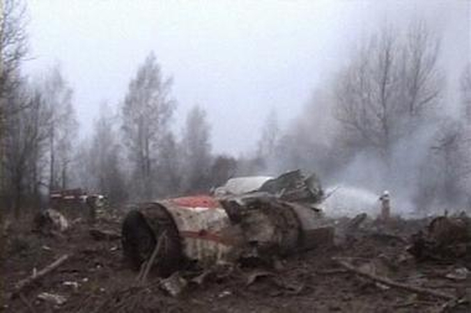Brolis dvynys atpažino Kaczynskio ir jo žmonos kūnus