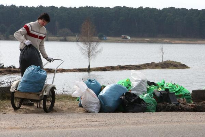 „Darom“ Kaune: Panemunėje surinktos 188 padangos
