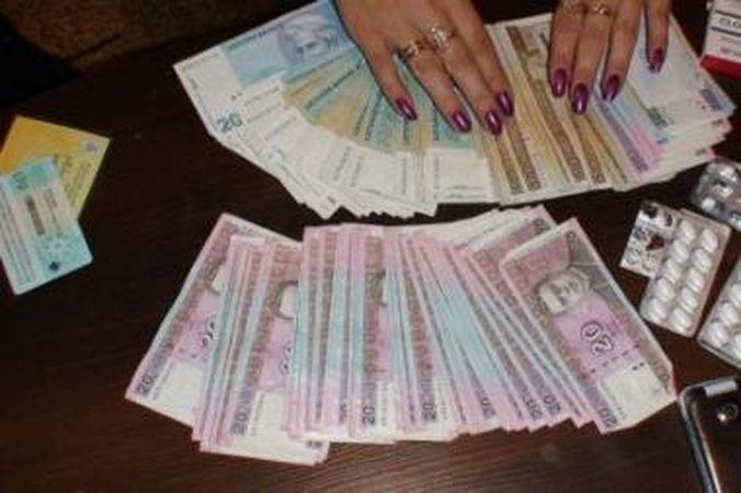 Ne kartą teisti narkotikų platintojai vėl įkliuvo