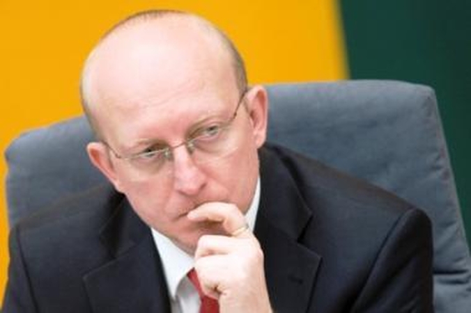 A.Valinskas pamiršo apie kilnumą - jau ima visą algą