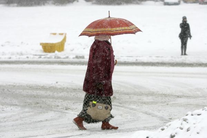 Kelių būklė: eismo sąlygos geros, bet kai kur - plikledis