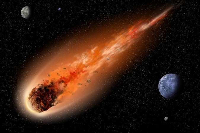 Fotografė Britanijoje užfiksavo dar vieną meteoritą ar NSO?