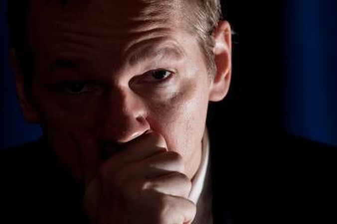 JAV nagrinėja galimybes imtis teisinių priemonių prieš tinklalapio "WikiLeaks" vadovą