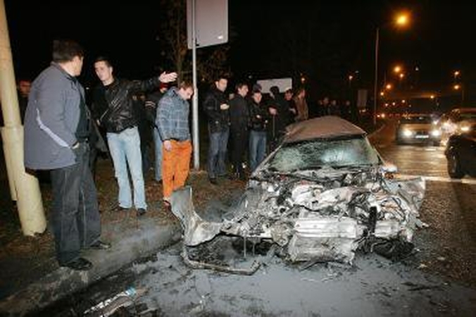 Per savaitę keliuose žuvo 10 žmonių