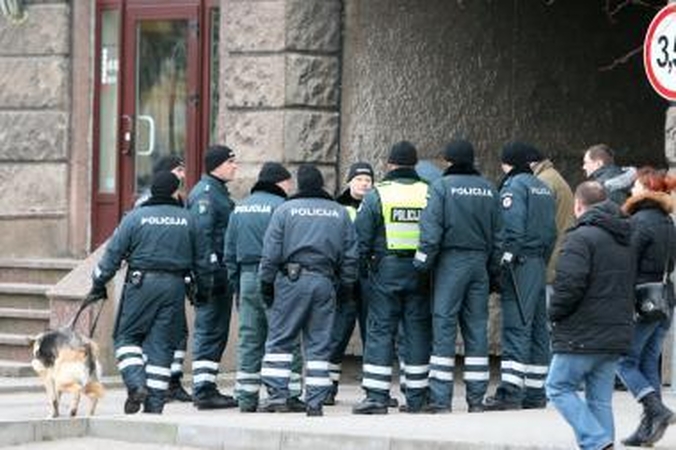 Gripas kėsinasi į saugumą mieste