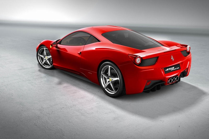 Dubajaus policijai – dar vienas prabangus automobilis